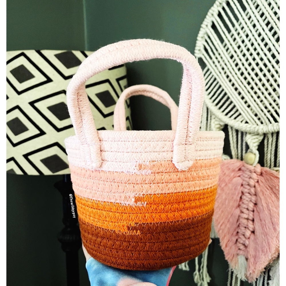 NEW Bohemian woven colorblock planter basket 🪴 - Picture 4 of 6
